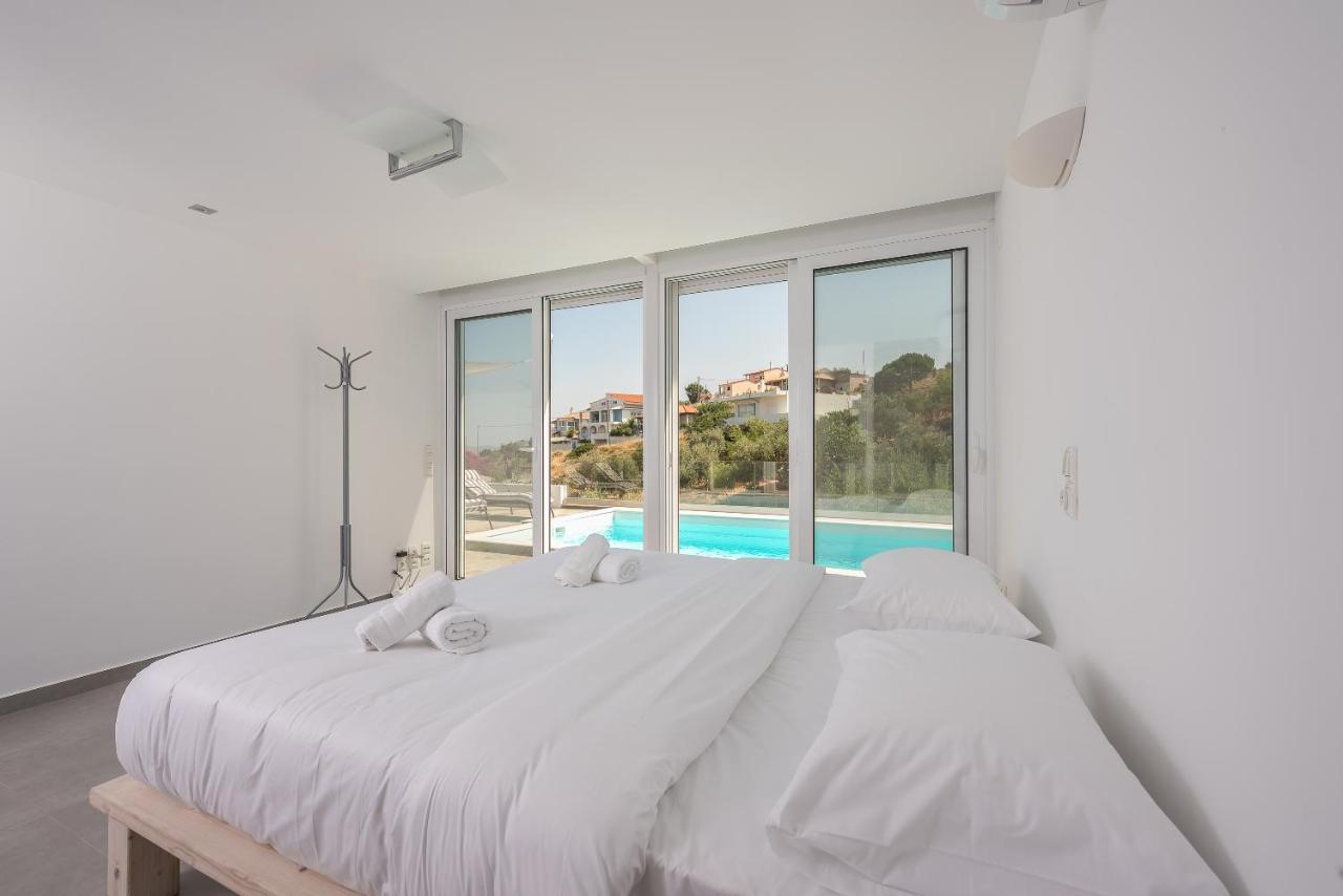 Villa Luna Private Heated Hydro Pool Bbq Beach 4Min Agia Marina Mikrolimanou Buitenkant foto